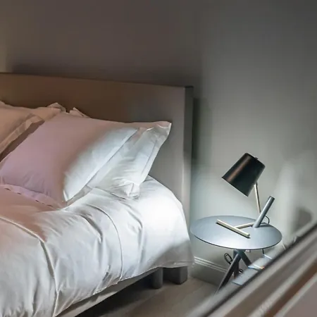 Апартаменты Blazac Furnished Flat *